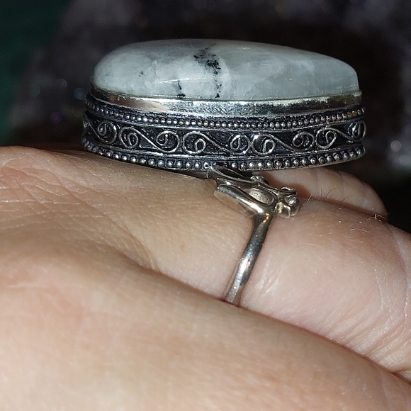 High Bezel Setting Teardrop Moonstone Ring Size 8.75 - Picture 3 of 6